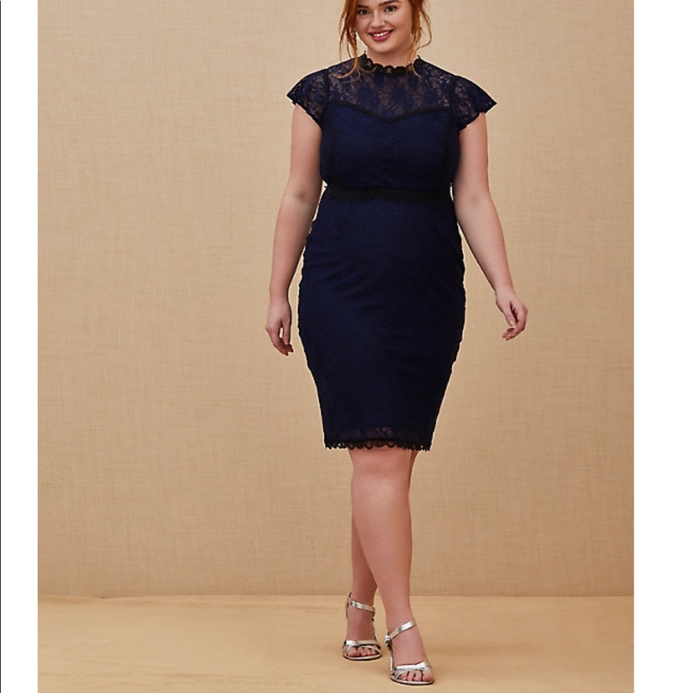 TORRID SPECIAL OCCASION NAVY LACE SHIFT DRESS